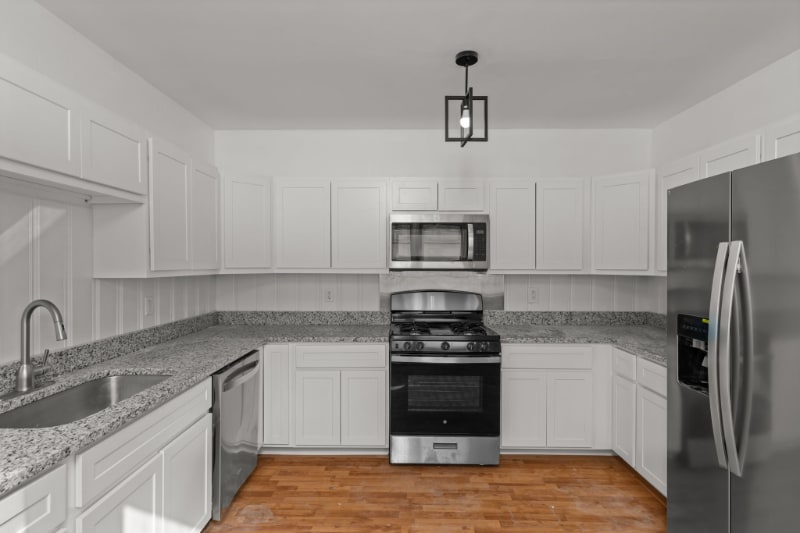 Building Photo - 151 N Clay Ave