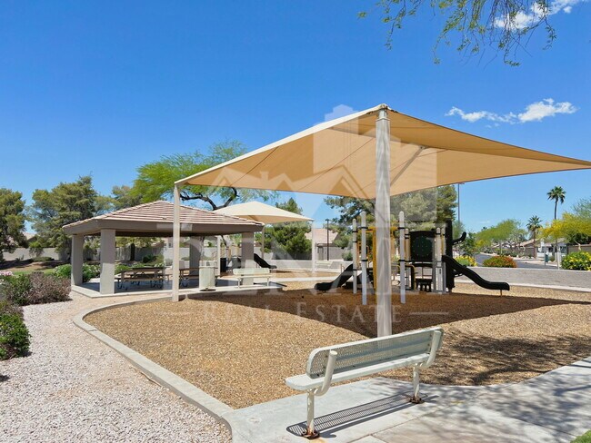 Building Photo - 3980 E Pinon Ct
