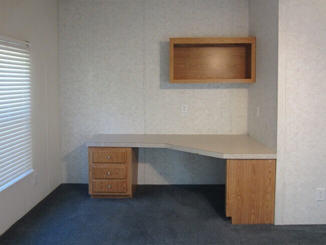 Building Photo - 1143 Pecan Ridge