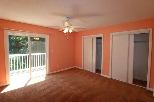 Building Photo - 171 Forest View Dr