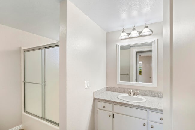 Building Photo - 34341 Denise Way