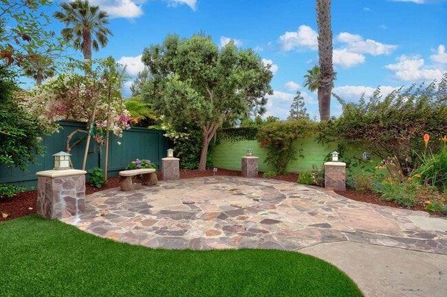 Building Photo - Gated corner lot home walking distance to the beach