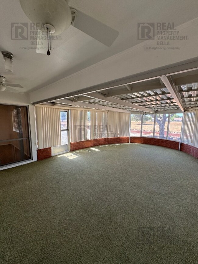Building Photo - Spacious 3-Bedroom Home with Sunroom & Upg...