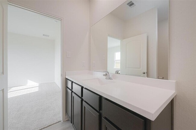 Building Photo - 413 Texas Olive Dr