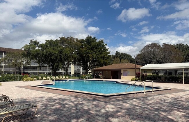 Building Photo - 13255 SW 9th Ct