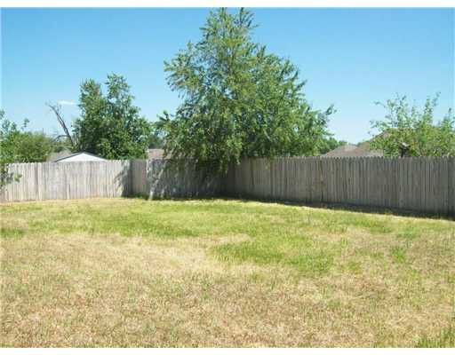 Building Photo - Cass