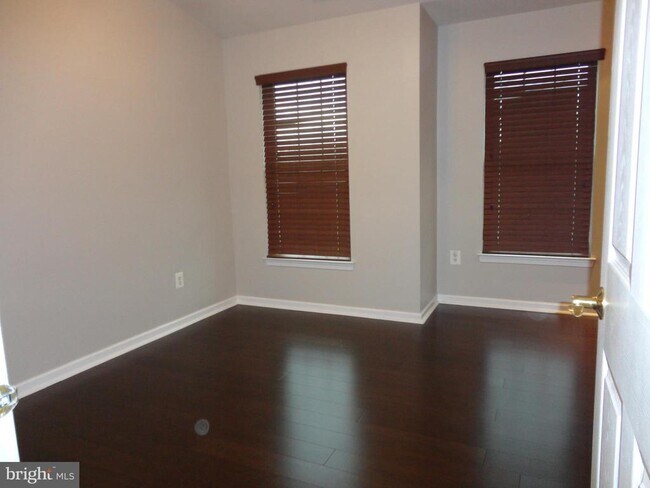 Building Photo - 25625 Anthem Terrace