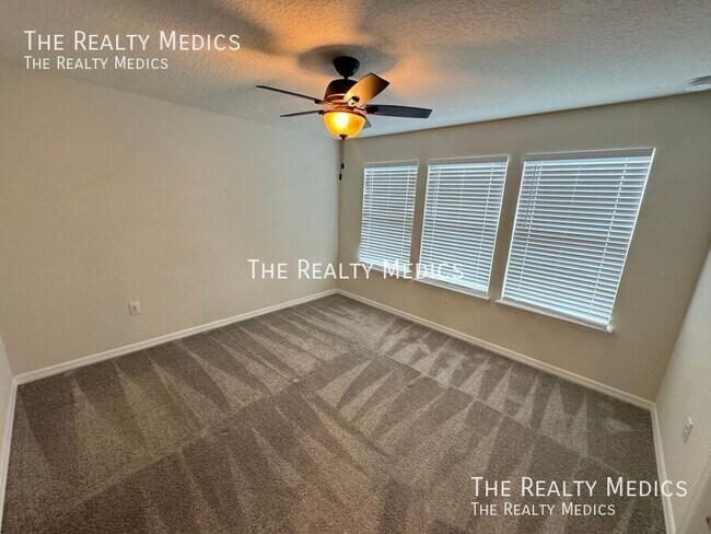 Building Photo - 1375 Painted Bunting Ave