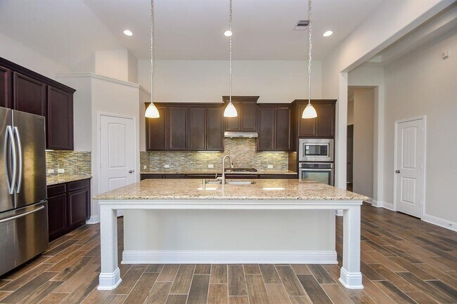 Building Photo - 15234 Ashbrook Dove Ln