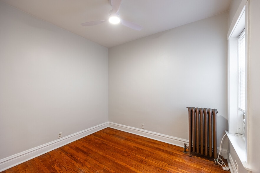 Building Photo - 2732 N Monticello Ave