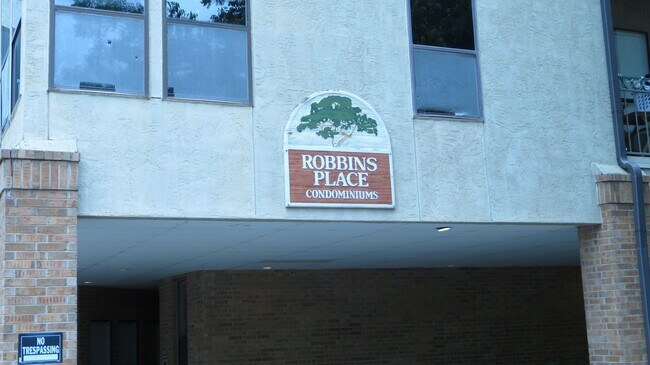 Building Photo - ROBBINS PLACE 202