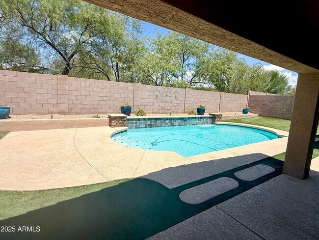 Building Photo - 4208 E Hamblin Dr