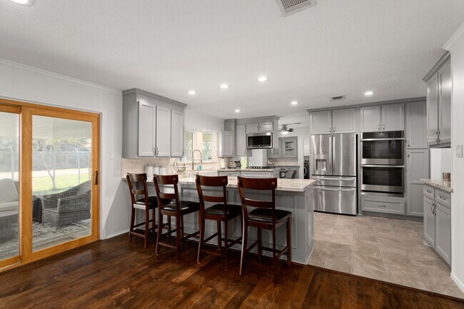 Building Photo - 11433 Ash Creek Dr