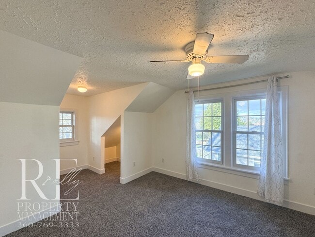 Building Photo - 50% OFF FIRST MONTHS RENT!! Timeless Vintage Home with Bonus Office, Expansive Yard & A/C