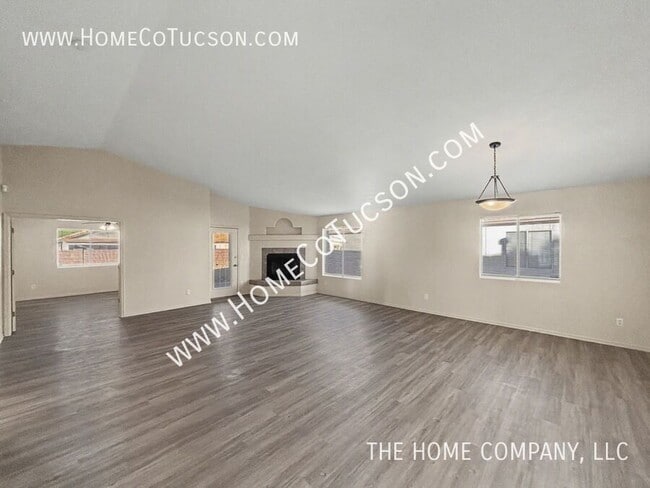 Building Photo - 2314 Silvergate Pl