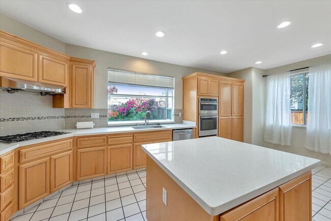 Building Photo - Spacious 4 Bedroom Home. Located in Cupertino