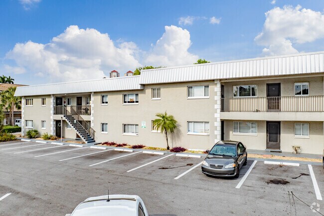 Building Photo - 2135 Virginia Ave