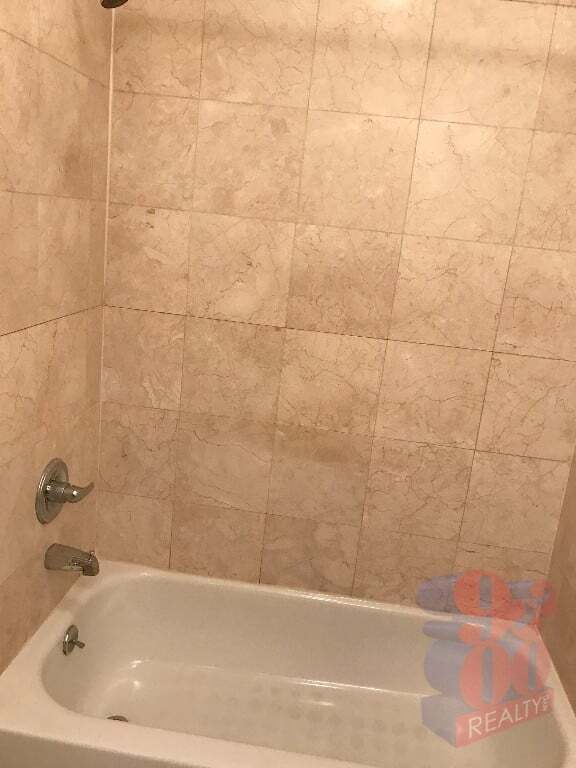 Building Photo - 53 Leroy St