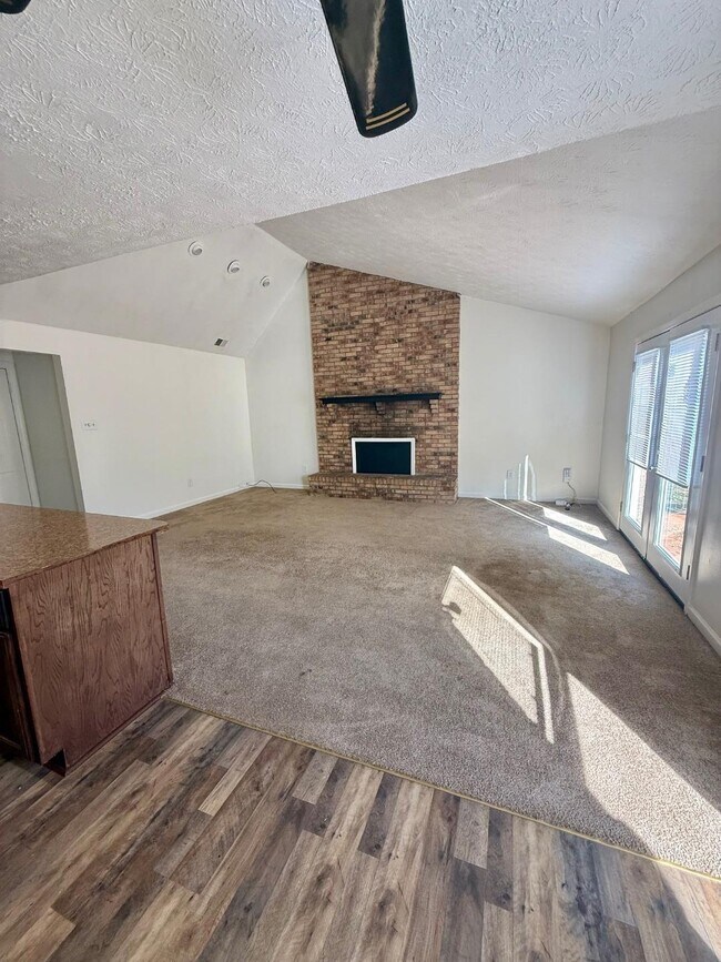 Building Photo - 1216 Kalone Way