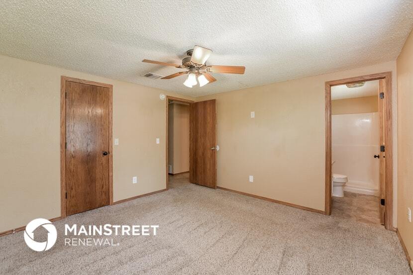 Building Photo - 8328 Bigwood Dr