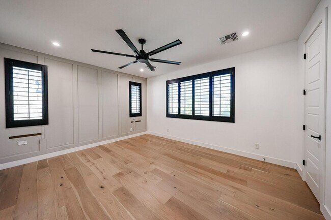 Building Photo - 25689 N 140th Ln