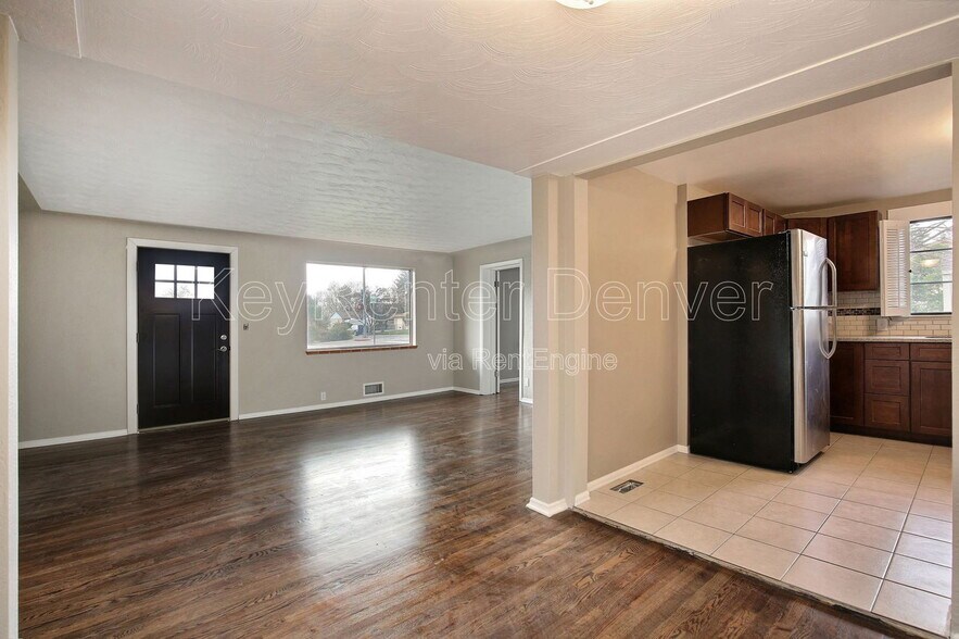 Building Photo - 4105 Pierce St