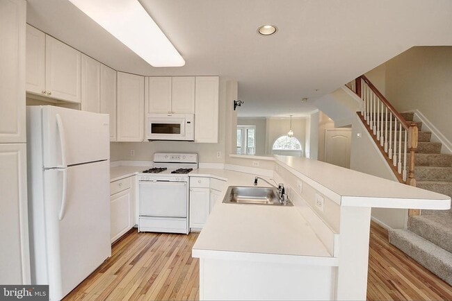 Building Photo - 925 Jubal Way