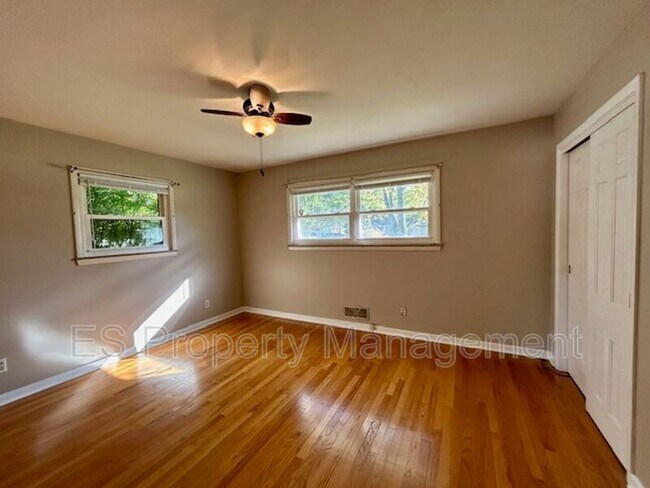 Building Photo - 5106 Radnor Rd