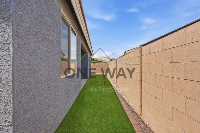 Building Photo - 9862 E Palladium Dr
