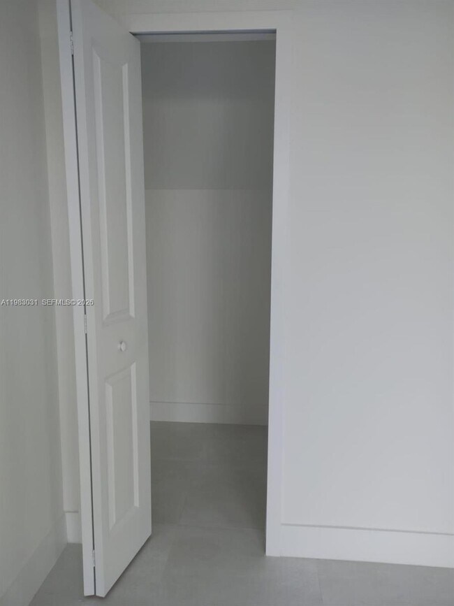 Building Photo - 1280 N Flagler Ave