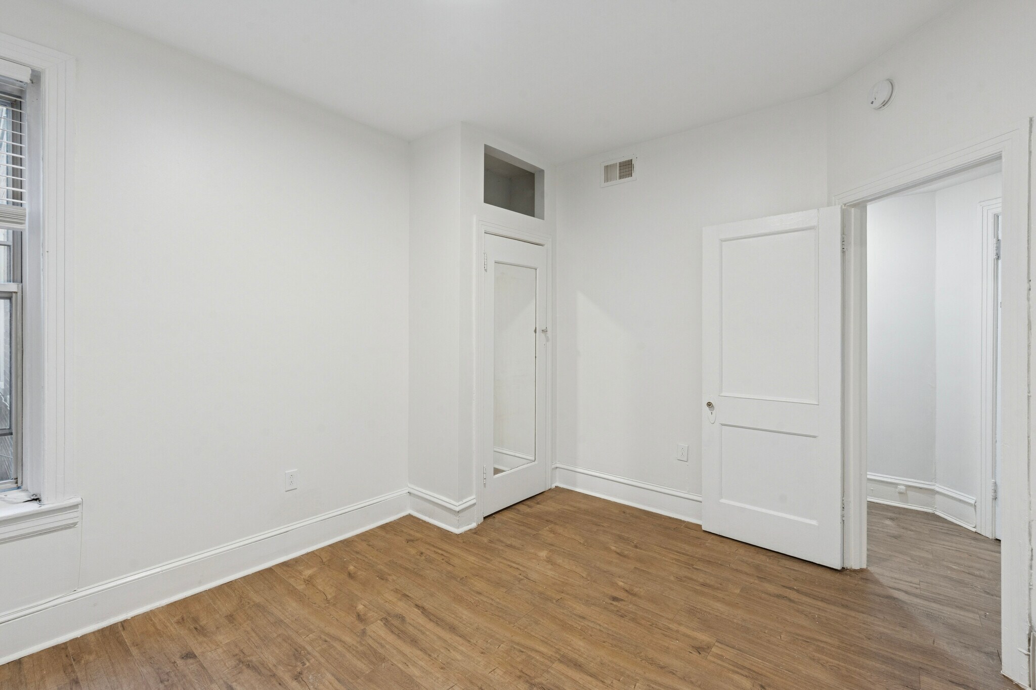 Building Photo - 6020 Catharine St