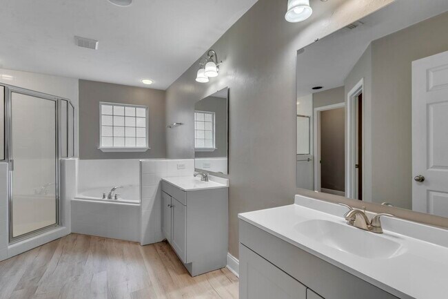 Building Photo - 2636 Fenwood Ct