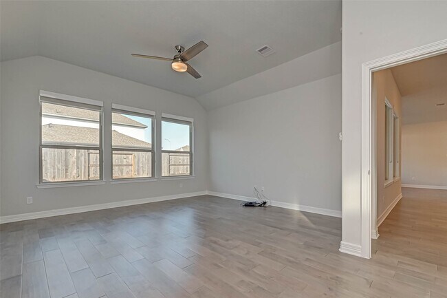 Building Photo - 11943 Bazley Knoll Dr