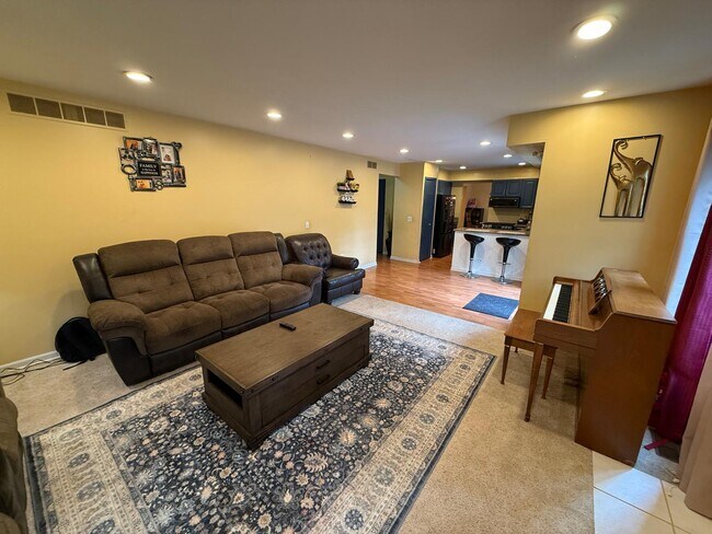 Building Photo - 22291 Arbor Ln