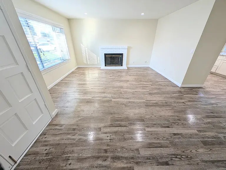 Living room view 1 - 130 Avenida Espana