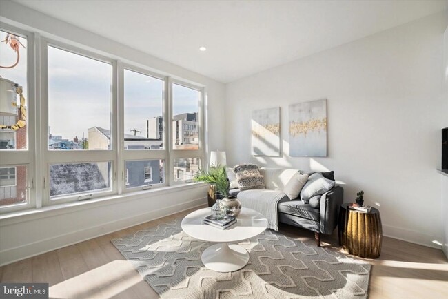 Building Photo - 1643 N 2nd St