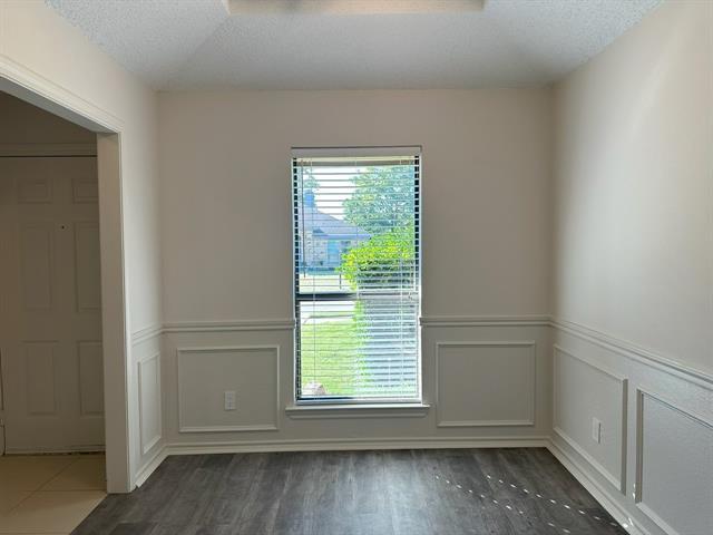 Building Photo - 2033 Espinosa Dr