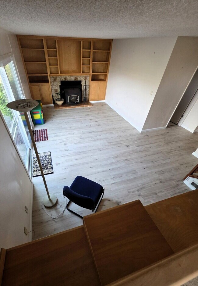 Building Photo - Beautiful Westside Santa Cruz Home Near UCSC