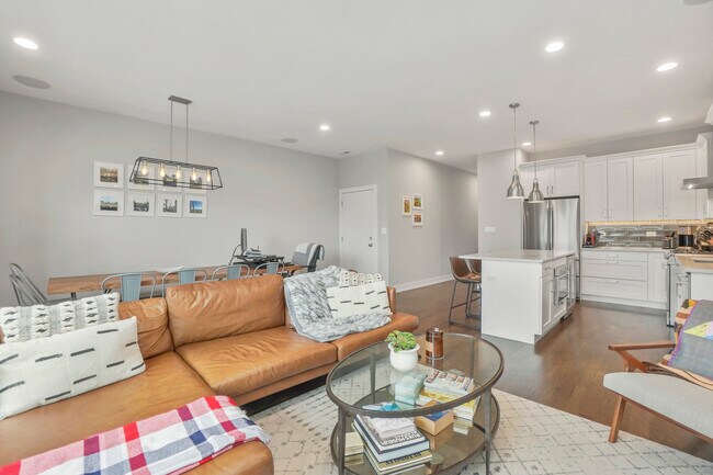 Building Photo - 1621 N Humboldt Blvd