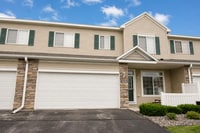 Building Photo - Beautiful Crimson Ridge townhome!