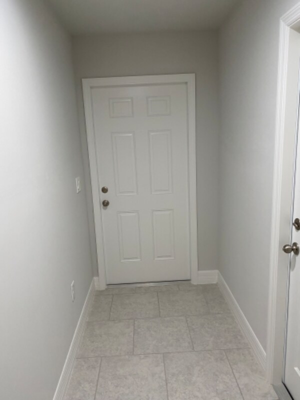 Building Photo - 5009 Benton St