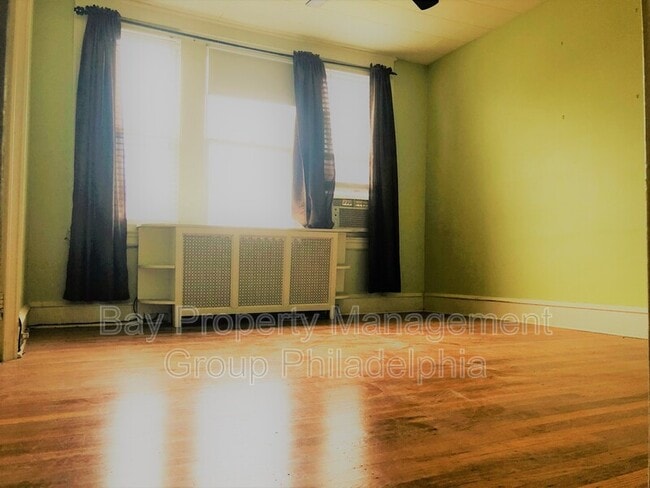 Building Photo - 618 Gerhard St