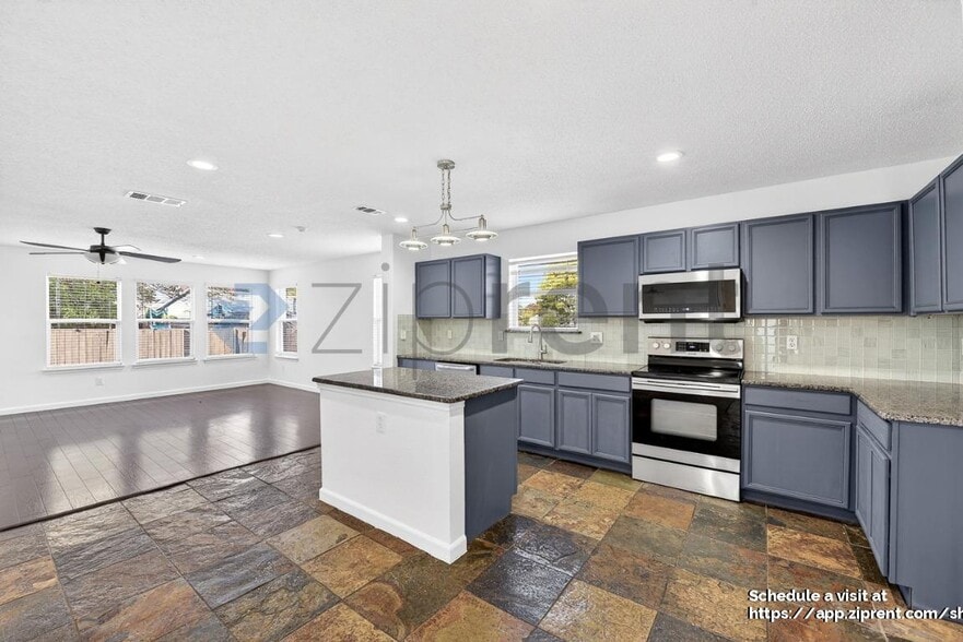 Building Photo - 1117 Beeblossom Dr