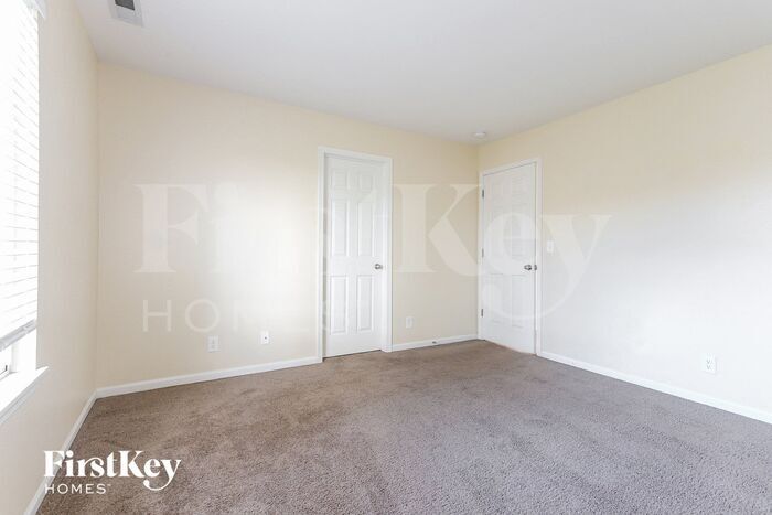 Building Photo - 21244 Edison Ln