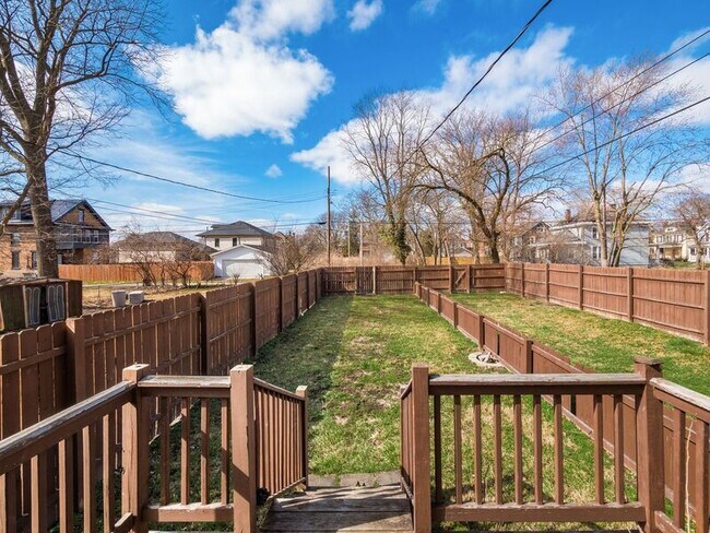 Building Photo - 561 Kimball Pl