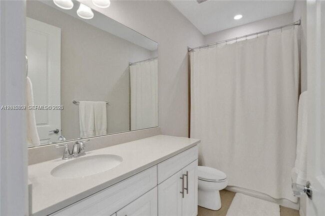 Building Photo - 5140 Eucalyptus Dr