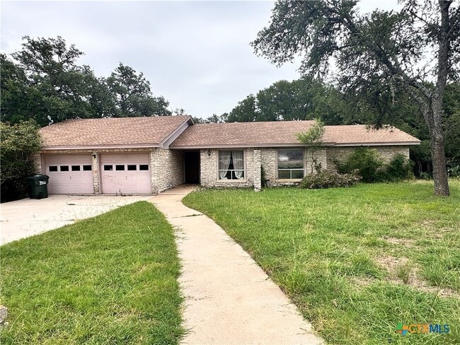 Building Photo - 202 Oak Ridge Dr