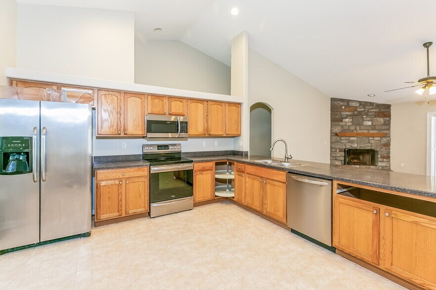 Building Photo - 4209 Prairie Iris Ct