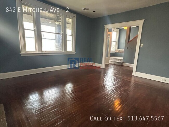 Building Photo - 842 E Mitchell Ave