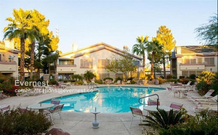 Building Photo - 5710 E Tropicana Ave